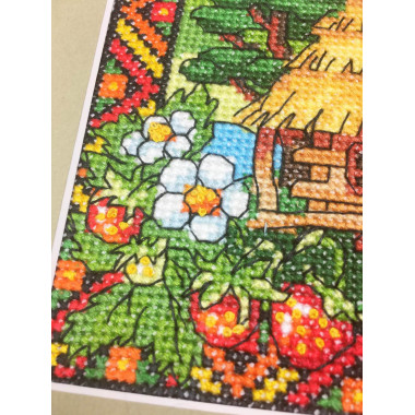 Cross Stitch Kit - Ukraine Hut Volhynia Strawberries LADY  01297