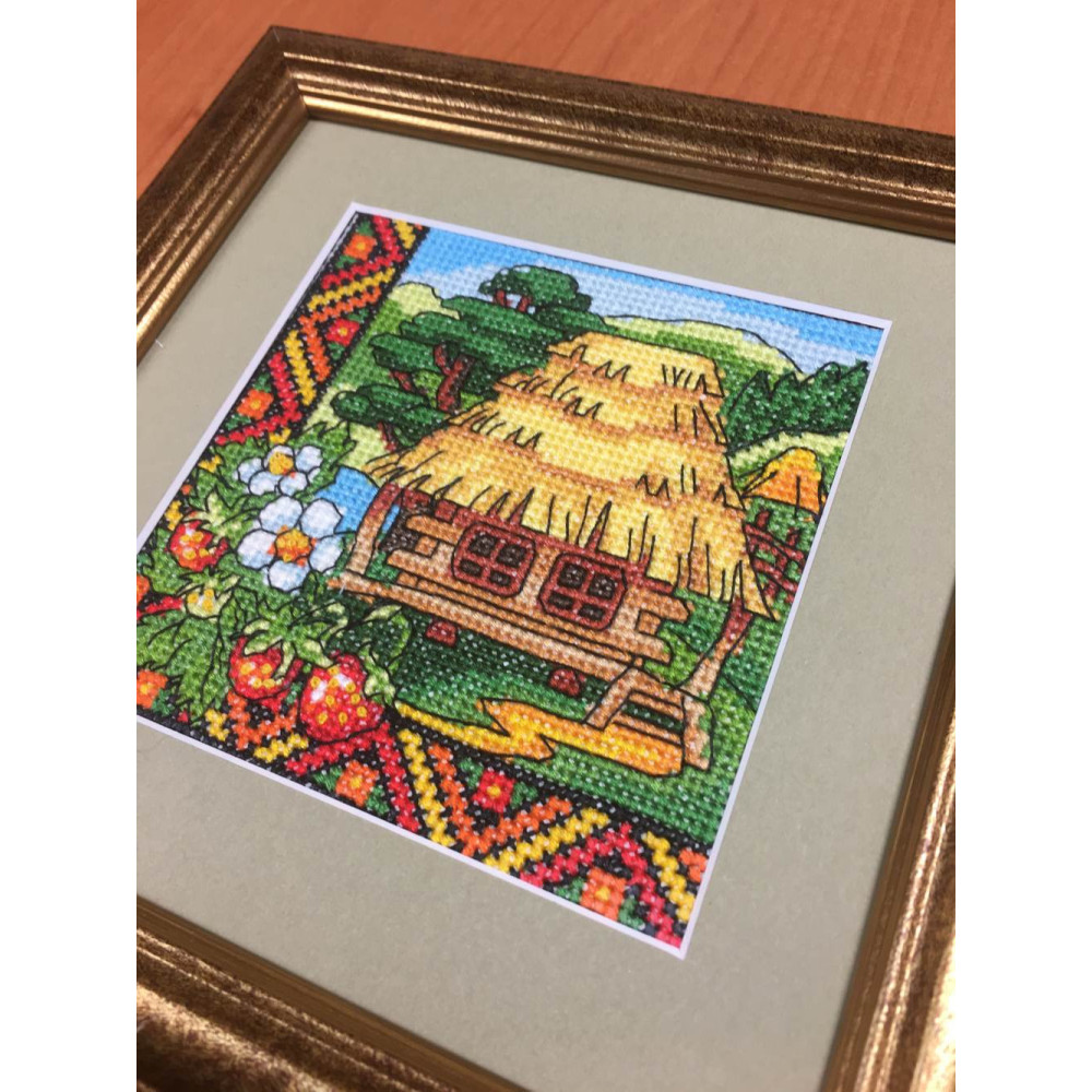 Cross Stitch Kit - Ukraine Hut Volhynia Strawberries LADY  01297