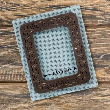 Small hoop plywood magnetic for embroidery 6.5x9cm, ornament, Wonderland Crafts WLMP-008