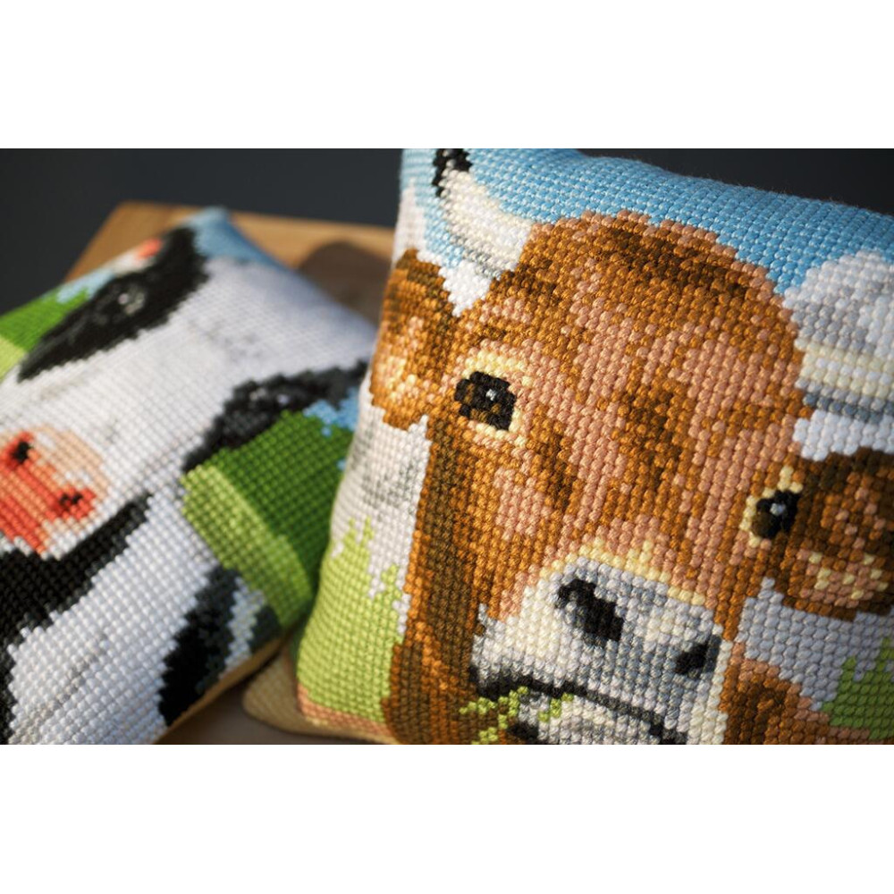 Pillow Embroidery Kit Cow, Vervaco PN-0148000