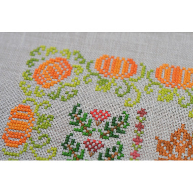 Counted Cross Stitch Autumn Symphony sampler Tela-Artis X-020, Evenweave Fabric, hand-dyed DMC
