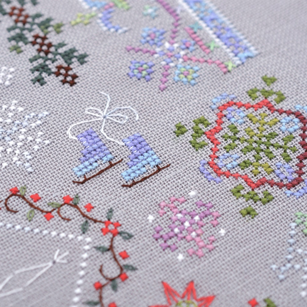 Counted Cross Stitch Winter Symphony sampler Tela-Artis X-025, Evenweave Fabric, hand-dyed DMC