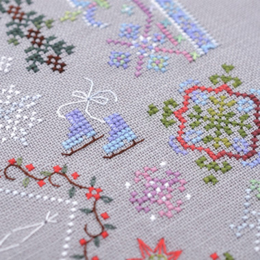 Counted Cross Stitch Winter Symphony sampler Tela-Artis X-025, Evenweave Fabric, hand-dyed DMC