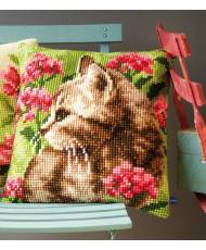 Pillow Embroidery Kit Cat in field of flowers, Vervaсo PN-0155961